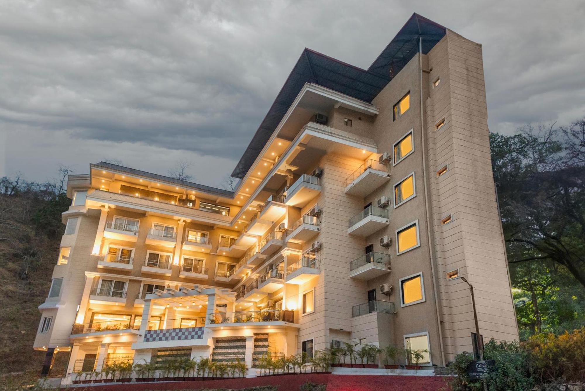Stone Wood Hotel, Rishīkesh Dış mekan fotoğraf
