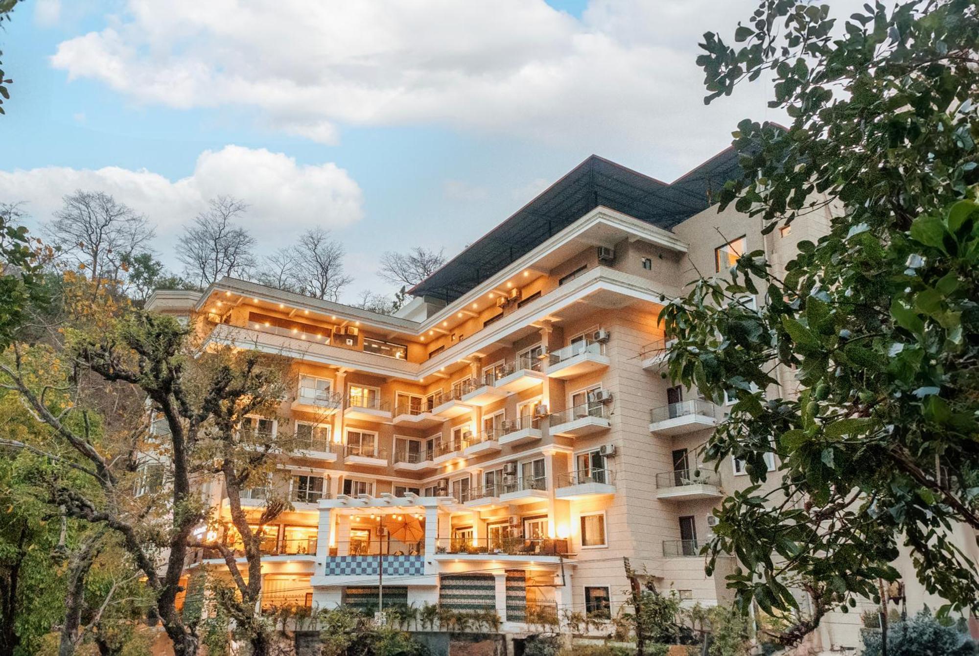 Stone Wood Hotel, Rishīkesh Dış mekan fotoğraf